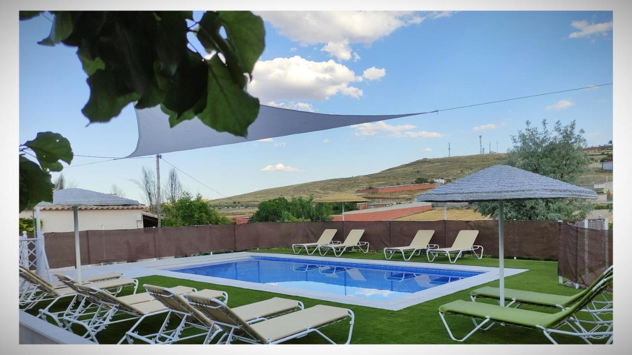 Los Laureles Casa Rural Urda Esterno foto