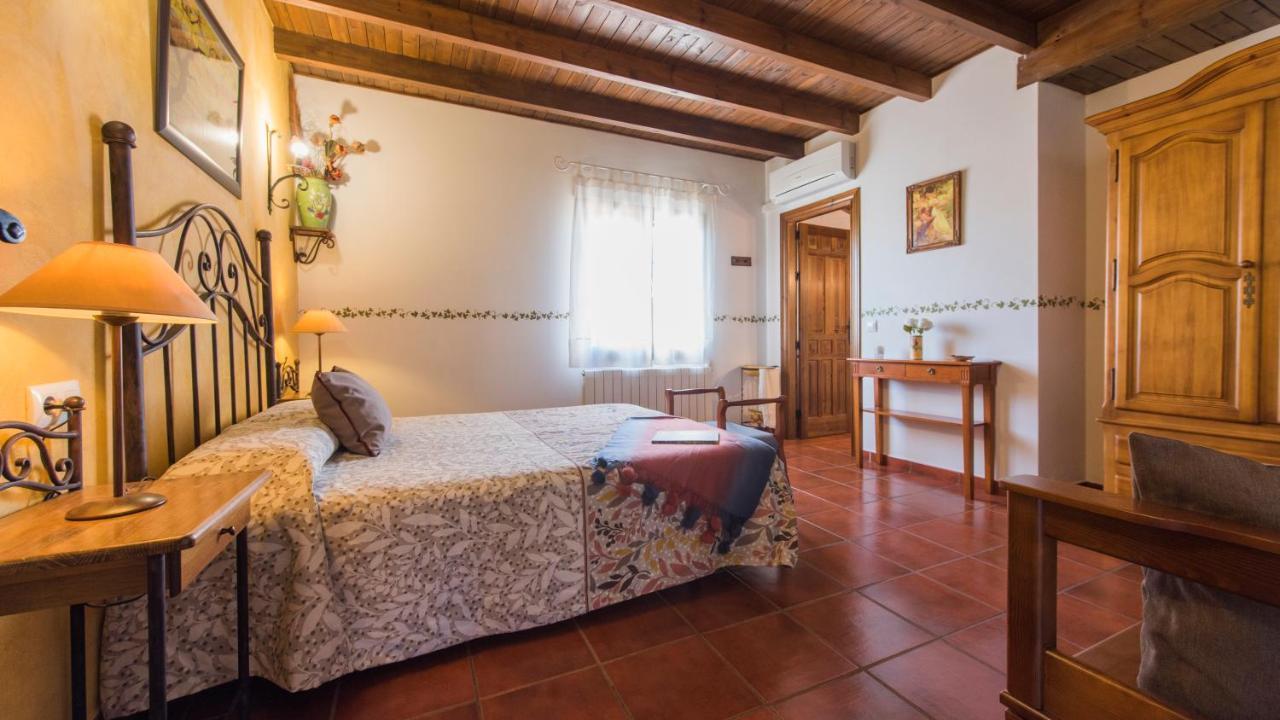 Los Laureles Casa Rural Urda Esterno foto